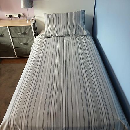 Twin Room In Prescot Homestay Zewnętrze zdjęcie